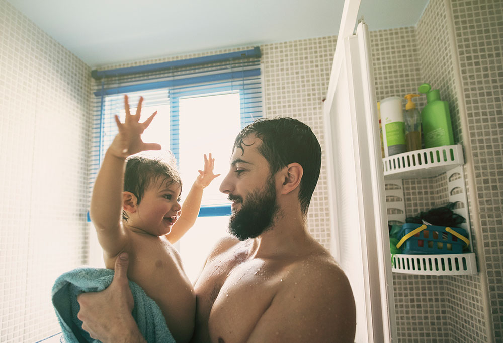 掌握寶寶洗澡步驟，在幫寶寶洗澡時，才不會手忙腳亂
